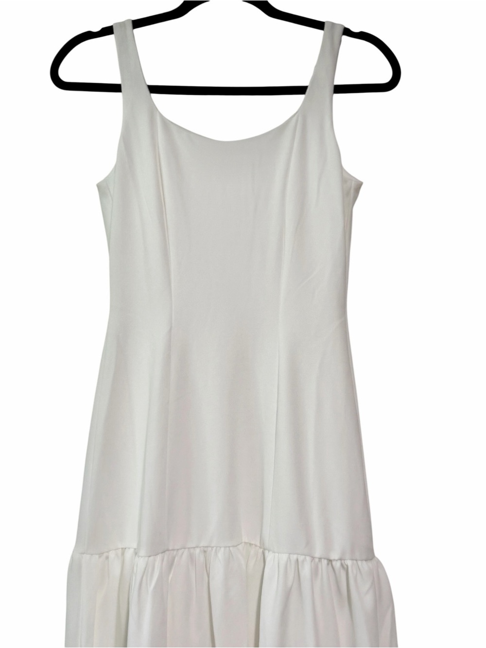 Classic White Drop Waist Maxi Dress with Scoop Neck and Low Back - Picture 4 of 11